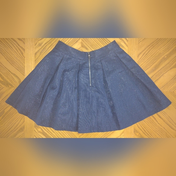 Banana Republic navy blue skater skirt - Picture 3 of 4